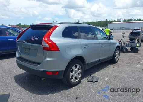 2010 Volvo Xc60 3.2 z USA, uszkodzony, nr VIN YV4982DL7A2122146